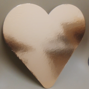 PIATTO ALA CUORE PICCOLO 25.5x22.5 cf50pz